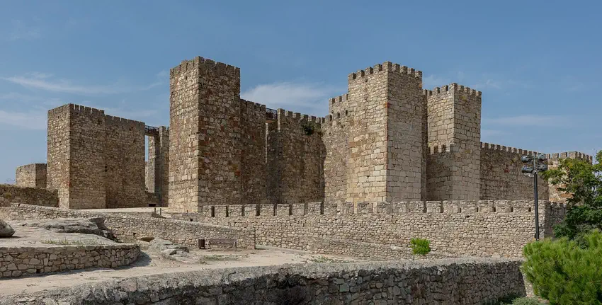Castillos de Cáceres - castillo trujillo